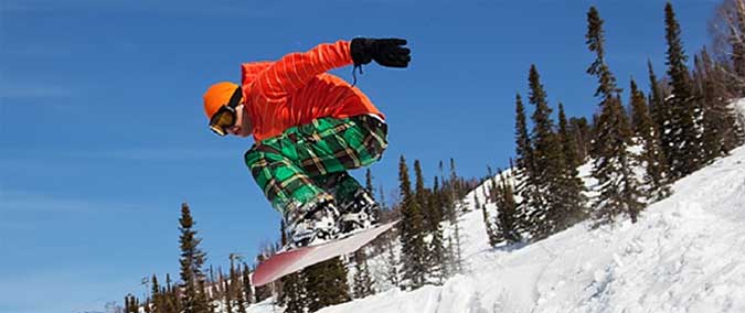 skiing and snowboarding at AZ Snowbowl